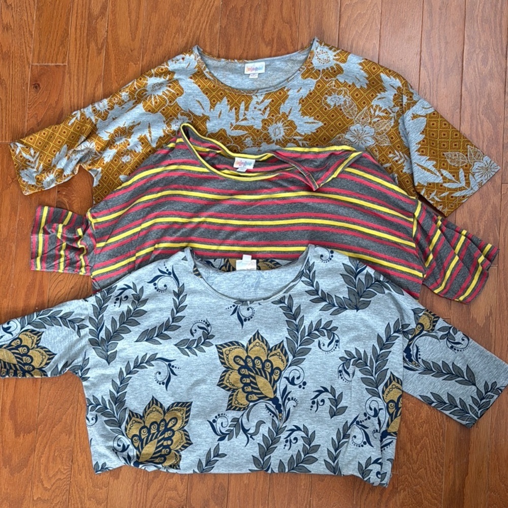LuLaRoe Irma Tunic Tee Relaxed Fit Tops Medium Bundle‎